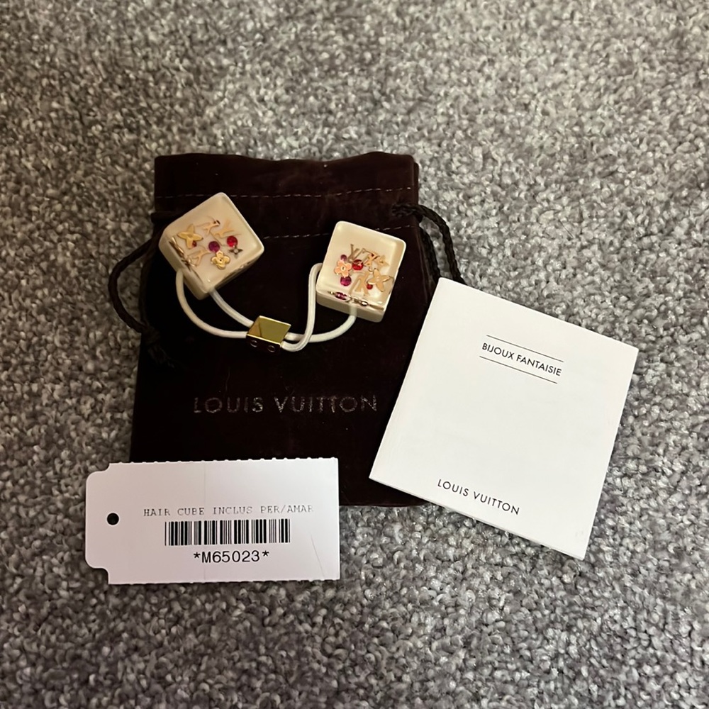Louis Vuitton hair cubes